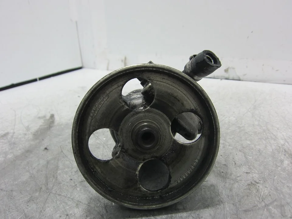 Foto de BOMBA DIRECCION CITROEN BERLINGO 1.6 16V HDi (90 CV / 66 KW) referencia 9659820880