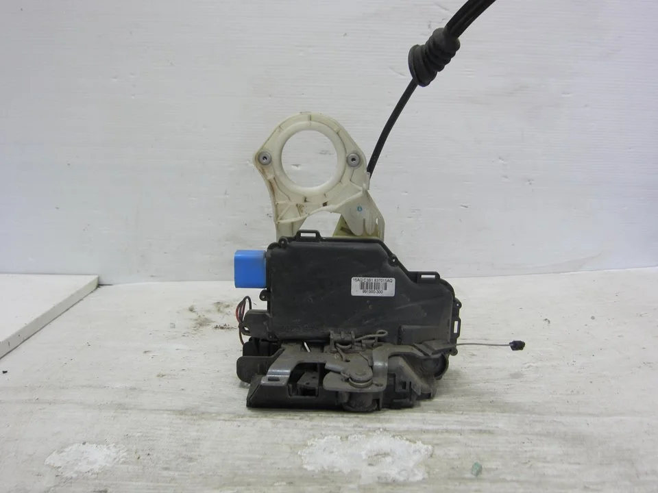 Foto de CERRADURA PUERTA DELANTERA IZQUIERDA SEAT IBIZA (6L1) 1.4 TDI (80 CV / 59 KW) referencia 991990300