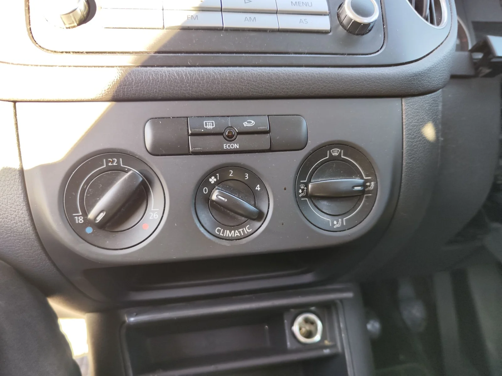 Foto de MANDO CALEFACCION / AIRE ACONDICIONADO VOLKSWAGEN GOLF PLUS V (5M1) 1.9 TDI (105 CV / 77 KW)