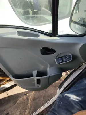 Foto de GUARNECIDO PUERTA DELANTERA IZQUIERDA NISSAN INTERSTAR (X70) 2.5 dCi Diesel CAT (114 CV / 84 KW)