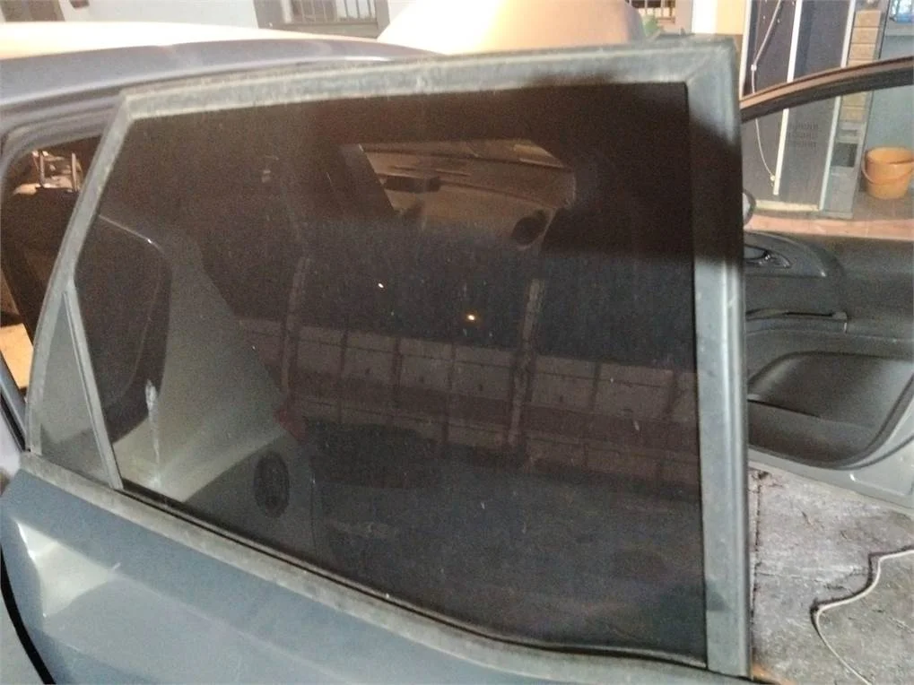 Foto de LUNA TRASERA DERECHA OPEL MERIVA B