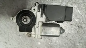Foto de MOTOR ELEVALUNAS DELANTERO DERECHO SEAT LEON (1M1) 1.9 TDI (90 CV / 66 KW) referencia 101386101