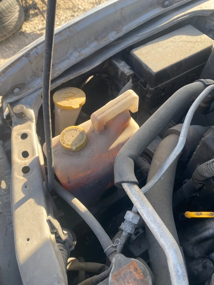 Foto de DEPOSITO EXPANSION NISSAN ALMERA (N15) 2.0 Diesel (75 CV / 55 KW)