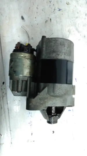 Foto de MOTOR ARRANQUE RENAULT KANGOO II (F/KW0) referencia 867838864608 foto 1