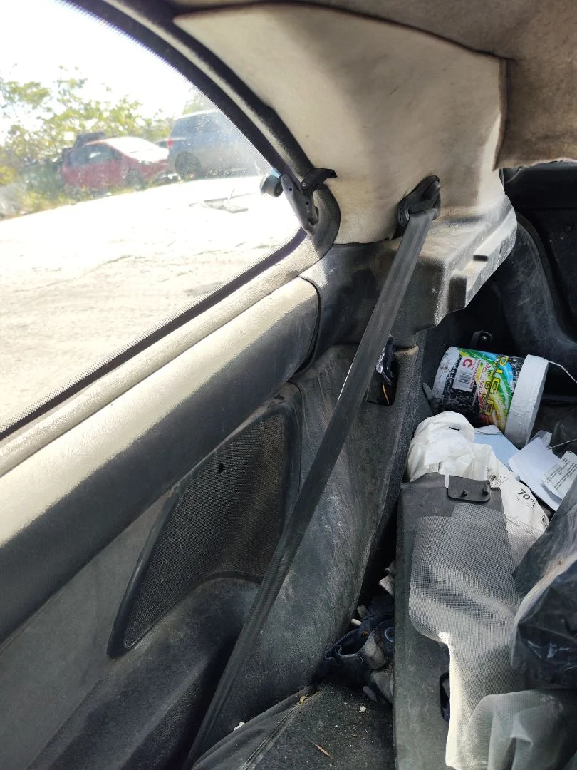 Foto de CINTURON SEGURIDAD TRASERO DERECHO CITROEN XSARA COUPE 2.0 HDi CAT (RHY / DW10TD) (90 CV / 66 KW)