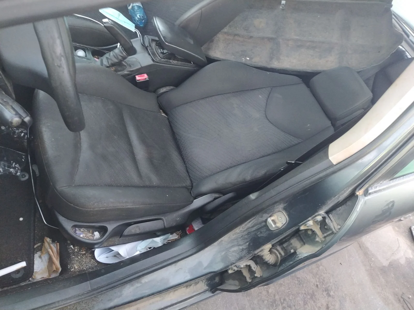 Foto de ASIENTO DELANTERO IZQUIERDO PEUGEOT 308 1.6 16V HDi (90 CV / 66 KW)