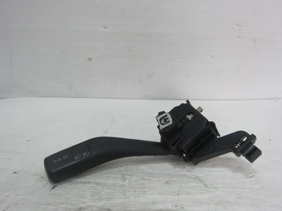 Foto de MANDO INTERMITENTES SEAT LEON (1P1) 1.9 TDI (105 CV / 77 KW) referencia 1K0953513