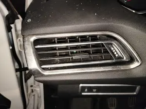Foto de REJILLA AIREADORA PEUGEOT 308