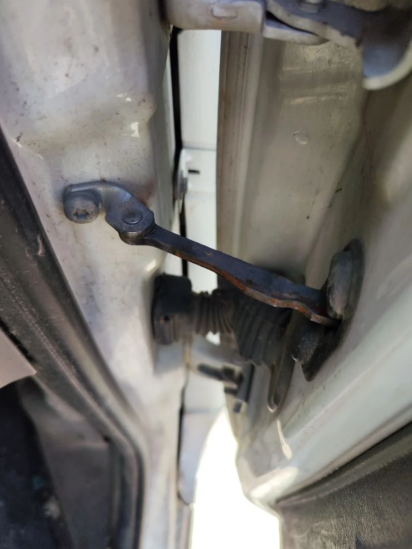 Foto de RETENEDOR PUERTA RENAULT KANGOO II (F/KW0) 1.5 dCi Diesel CAT (86 CV / 63 KW) referencia 804301552R