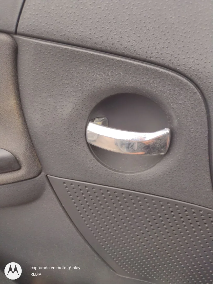 Foto de MANETA INTERIOR DELANTERA IZQUIERDA CITROEN C3 1.4 HDi (68 CV / 50 KW) referencia 9143K4