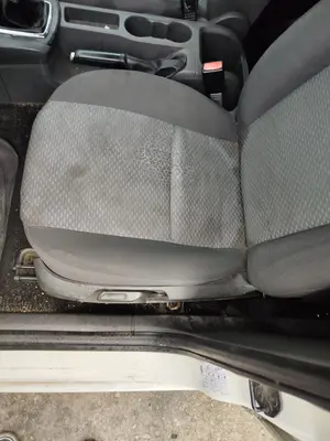 Foto de ASIENTO DELANTERO IZQUIERDO FORD FOCUS BERLINA (CAP) 1.6 TDCi CAT (90 CV / 66 KW)
