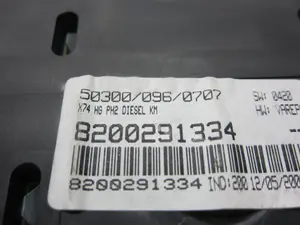 Foto de CUADRO INSTRUMENTOS RENAULT LAGUNA II (BG0) 2.0 16V IDE (140 CV / 103 KW) referencia 8200291334 foto 2