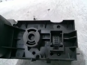 Foto de MANDO LUCES OPEL MERIVA 1.7 16V DTI CAT (Y 17 DT / LR6) (75 CV / 55 KW) referencia 93394756 foto 4