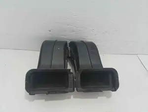 Foto de NO IDENTIFICADO PORSCHE MACAN (95BA) referencia 95B819389B foto 1