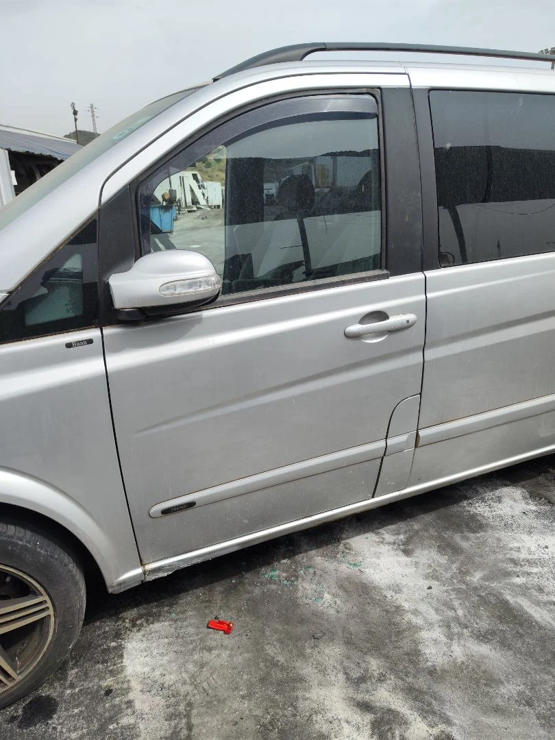 Foto de PUERTA DELANTERA IZQUIERDA MERCEDES-BENZ VIANO (639) 2.1 CDI CAT (150 CV / 110 KW) referencia A6397201005