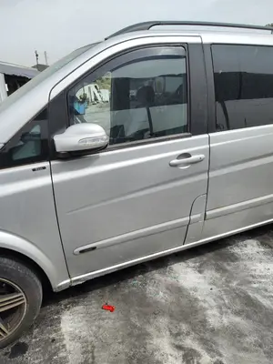 Foto de PUERTA DELANTERA IZQUIERDA MERCEDES-BENZ VIANO (639) 2.1 CDI CAT (150 CV / 110 KW) referencia A6397201005