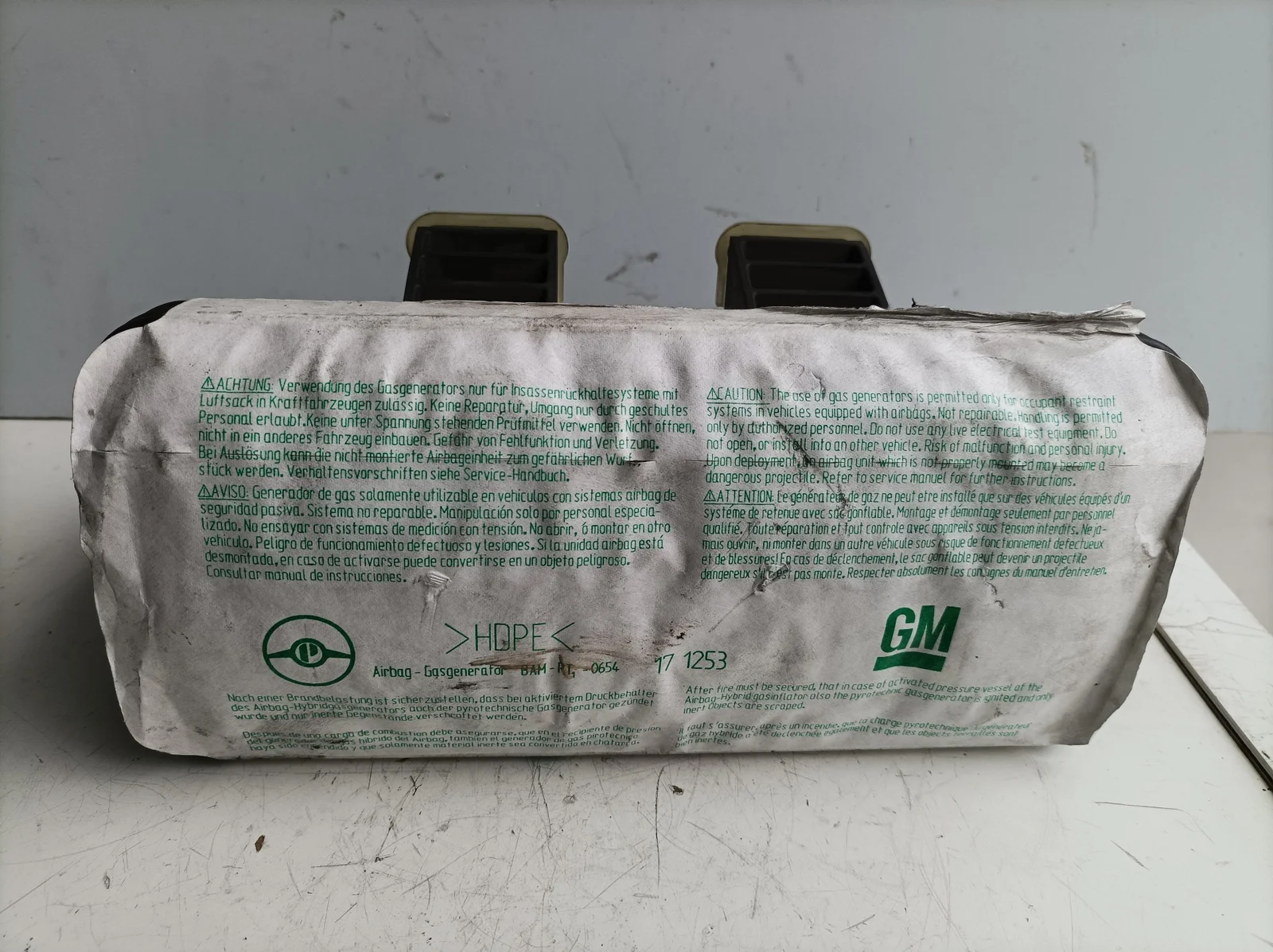 Foto de AIRBAG DELANTERO DERECHO OPEL ZAFIRA A 2.2 16V DTI CAT (Y 22 DTR / L50) (125 CV / 92 KW) referencia 90561101
