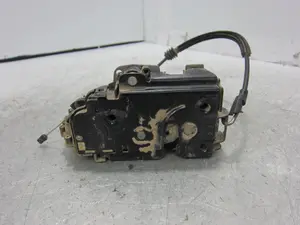 Foto de CERRADURA PUERTA DELANTERA DERECHA VOLKSWAGEN GOLF IV BERLINA (1J1)(10.1997) 1.6 16V (105 CV / 77 KW) referencia 14CC6X1837014C foto 5