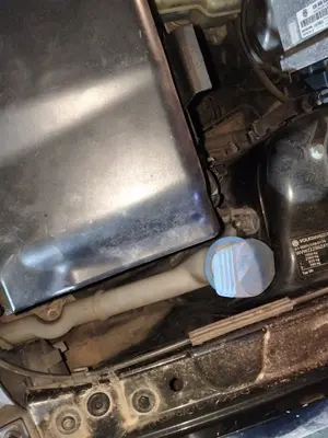 Foto de DEPOSITO LIMPIA VOLKSWAGEN POLO IV (9N1)