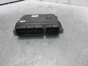 Foto de CENTRALITA MOTOR UCE LEXUS IS (DS2/IS2) referencia 8966153740 foto 4