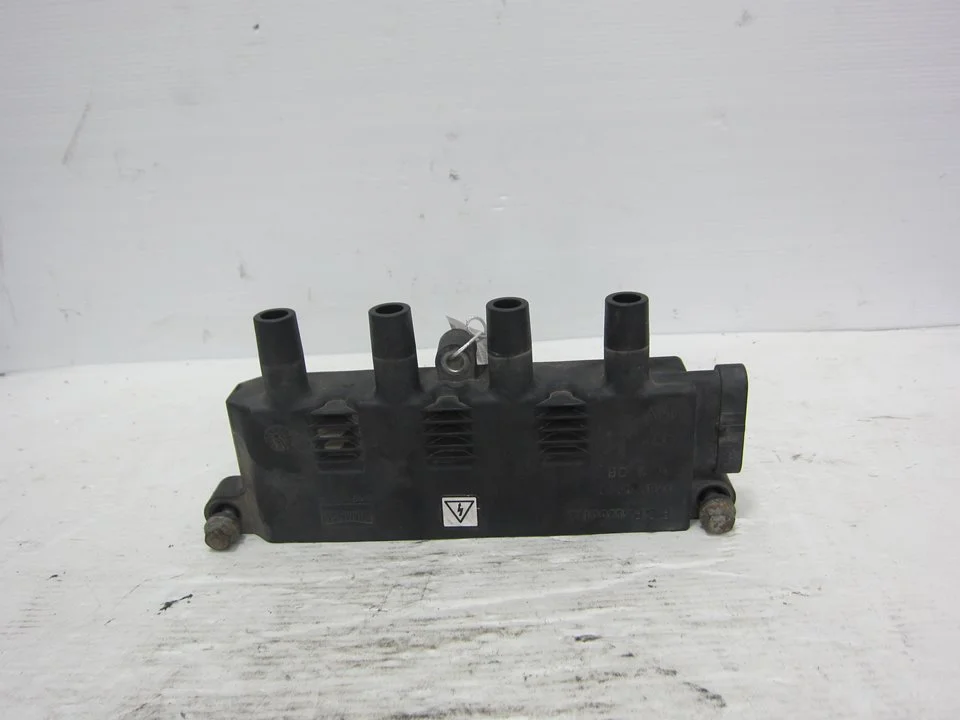 Foto de BOBINA ENCENDIDO DAEWOO LANOS 1.5 CAT (86 CV / 63 KW) referencia 55200112