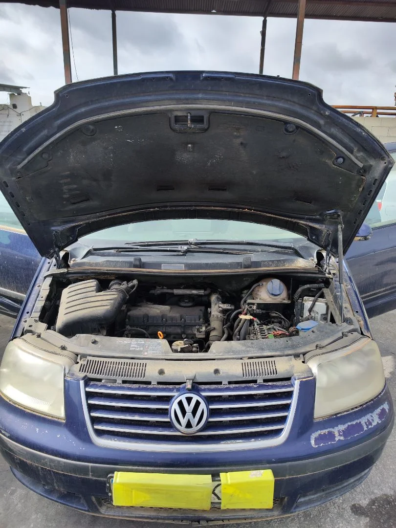 Foto de CAPO VOLKSWAGEN SHARAN (7M6/7M9) 1.9 TDI (116 CV / 85 KW) referencia 7M3823031J
