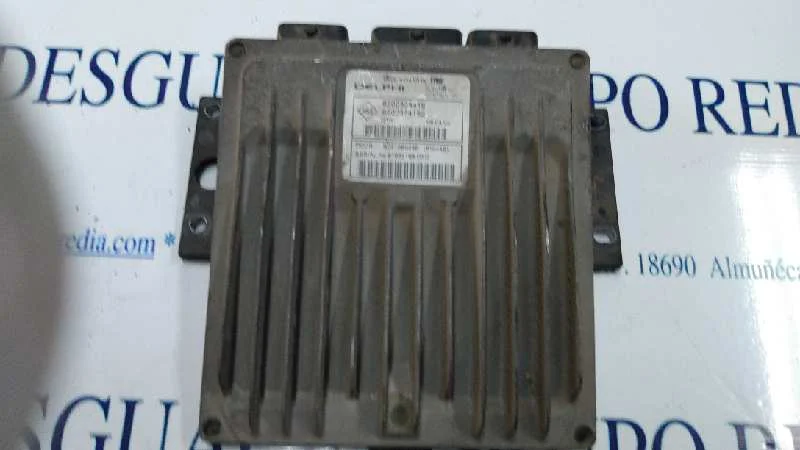 Foto de CENTRALITA MOTOR UCE RENAULT MEGANE II BERLINA 5P referencia 8200334419