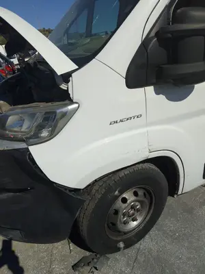 Foto de ALETA DELANTERA IZQUIERDA FIAT DUCATO 3 MAXI FURGÓN TS 35 (295) 2.3 JTD CAT (148 CV / 109 KW) referencia 0052230787
