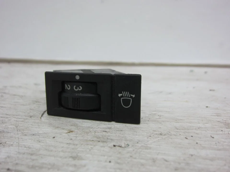 Foto de MANDO REGULACION FAROS CITROEN EVASION 2.0 HDi (109 CV / 80 KW) referencia 1925698