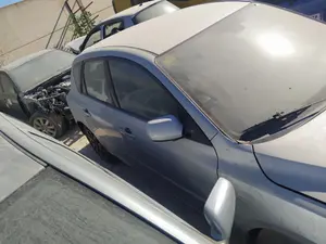 Foto de ALETA DELANTERA DERECHA MAZDA 3 BERLINA (BK) 1.6 CD Diesel CAT (109 CV / 80 KW) referencia BP4K-52-111DFKZ