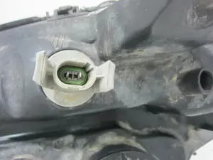Foto de FARO DERECHO RENAULT SCENIC RX4 (JA0) 2.0 16V (139 CV / 102 KW) referencia 7700432097 foto 5