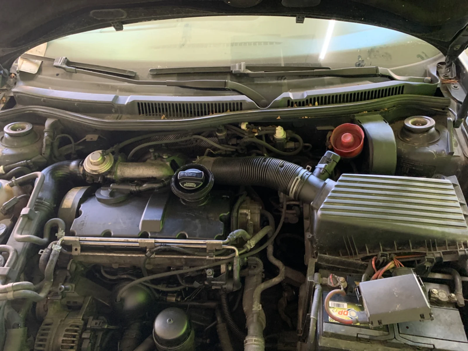 Foto de CENTRALITA MOTOR UCE VOLKSWAGEN GOLF IV BERLINA (1J1)(10.1997) 1.9 TDI (101 CV / 74 KW)