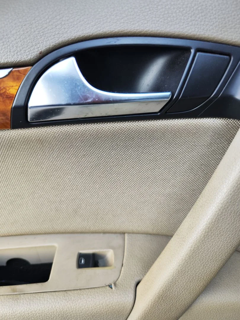 Foto de MANETA INTERIOR TRASERA IZQUIERDA AUDI Q7 (4L) 3.0 V6 24V TDI (233 CV / 171 KW)