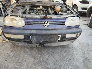 Foto de REJILLA DELANTERA VOLKSWAGEN GOLF III (1H1)(11.1991) 1.9 TDI (110 CV / 81 KW) referencia 1H6853653C