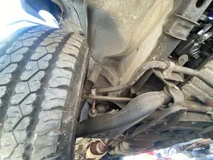 Foto de BRAZO SUSPENSION DELANTERO DERECHO VOLKSWAGEN LT FURGÓN/COMBI 2.5 TDI (109 CV / 80 KW)