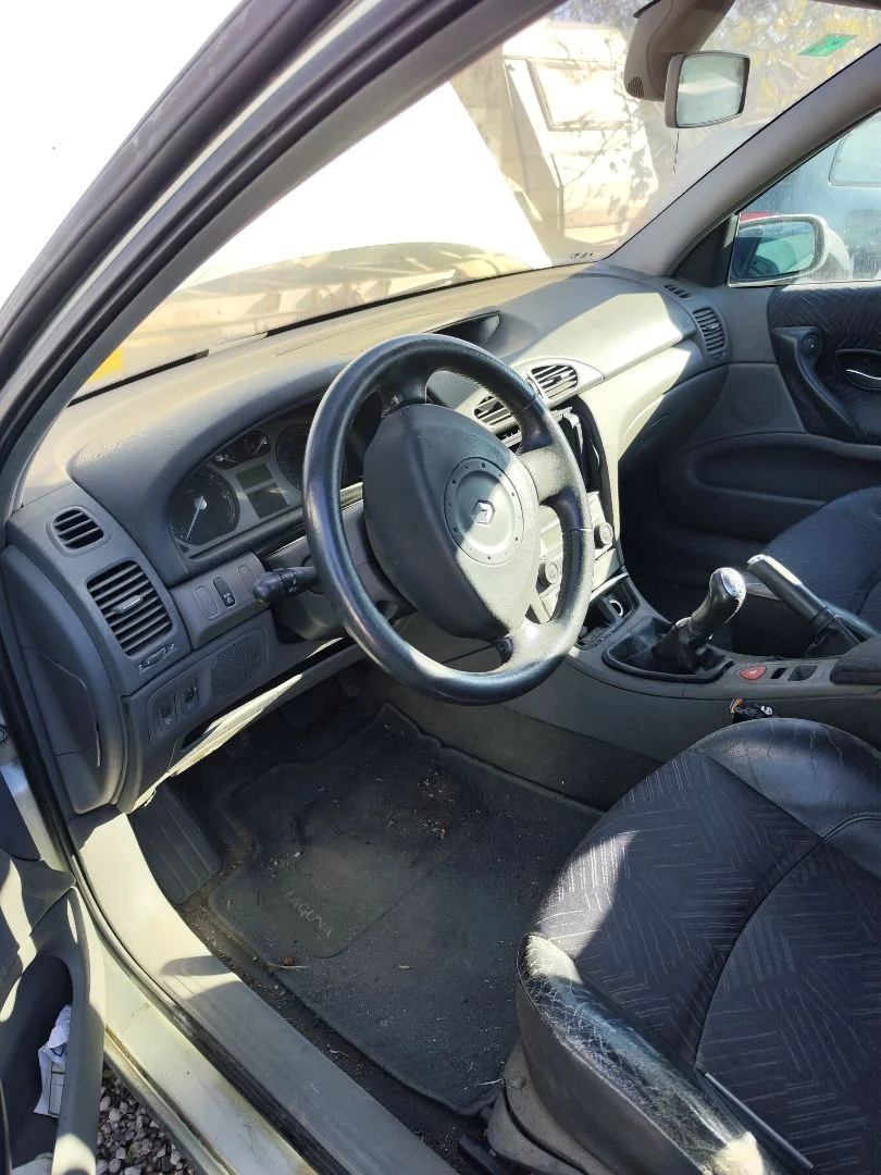 Foto de SALPICADERO RENAULT LAGUNA II (BG0) 1.8 CAT (120 CV / 88 KW)