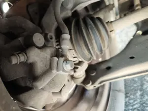 Foto de PINZA DE FRENO DELANTERA DERECHA OPEL VECTRA B BERLINA 2.0 DTI (101 CV / 74 KW) referencia 90540167