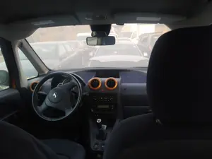 Foto de PALANCA FRENO PEUGEOT 1007 1.4 HDi (68 CV / 50 KW)