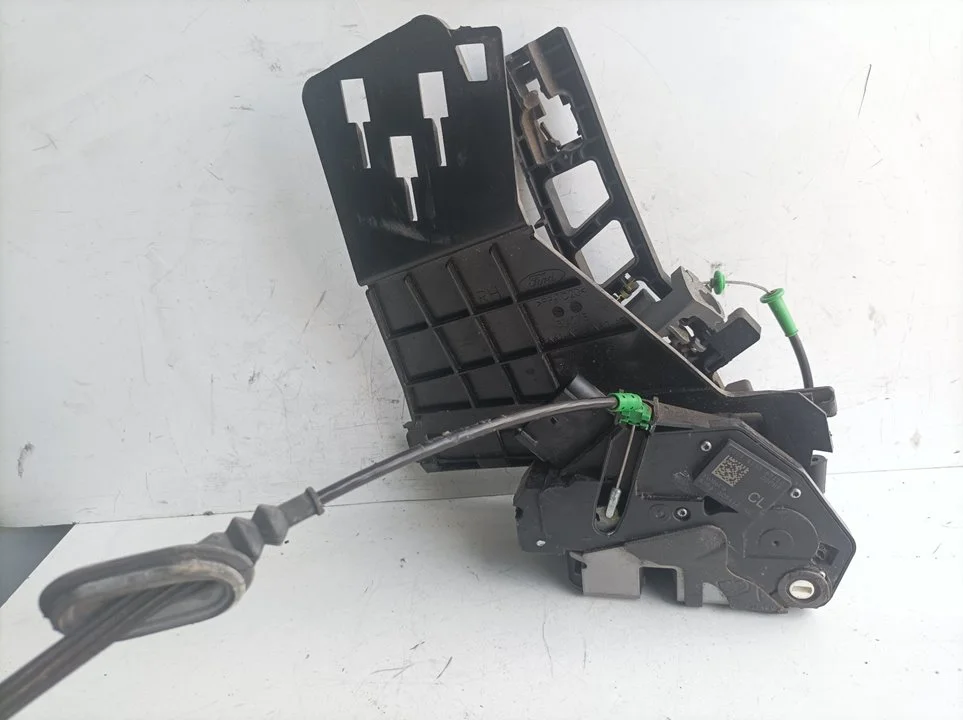 Foto de CERRADURA PUERTA TRASERA DERECHA FORD FIESTA (CB1) referencia 8A6AA26412