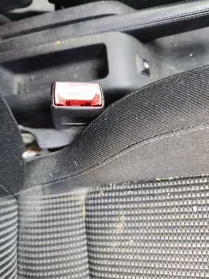 Foto de PRETENSOR AIRBAG DERECHO VOLKSWAGEN GOLF IV BERLINA (1J1)(10.1997) 1.9 TDI (131 CV / 96 KW)