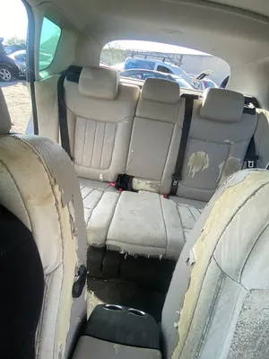 Foto de ASIENTO TRASERO MEDIO PEUGEOT 3008 1.6 16V (120 CV / 88 KW)