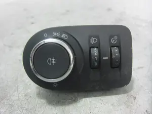 Foto de MANDO LUCES OPEL CORSA E 1.2  (69 CV / 51 KW) referencia 13470443