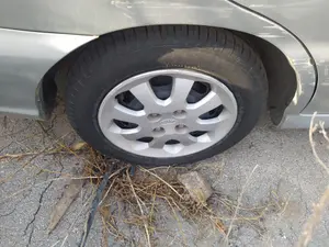 Foto de PASO RUEDA TRASERO DERECHO KIA RIO (BC) 1.3 CAT (75 CV / 55 KW) referencia 86822FD010