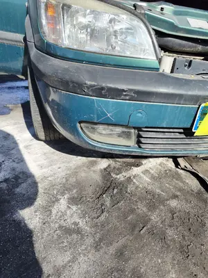 Foto de PARAGOLPES DELANTERO OPEL ZAFIRA A 2.0 DTI (101 CV / 74 KW) foto 3