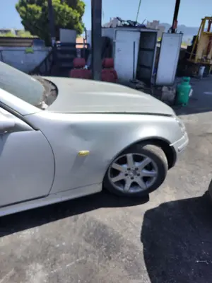 Foto de ALETA DELANTERA DERECHA MERCEDES-BENZ SLK (BM 170) ROADSTER 2.0 16V CAT (136 CV / 100 KW) referencia A1708800206