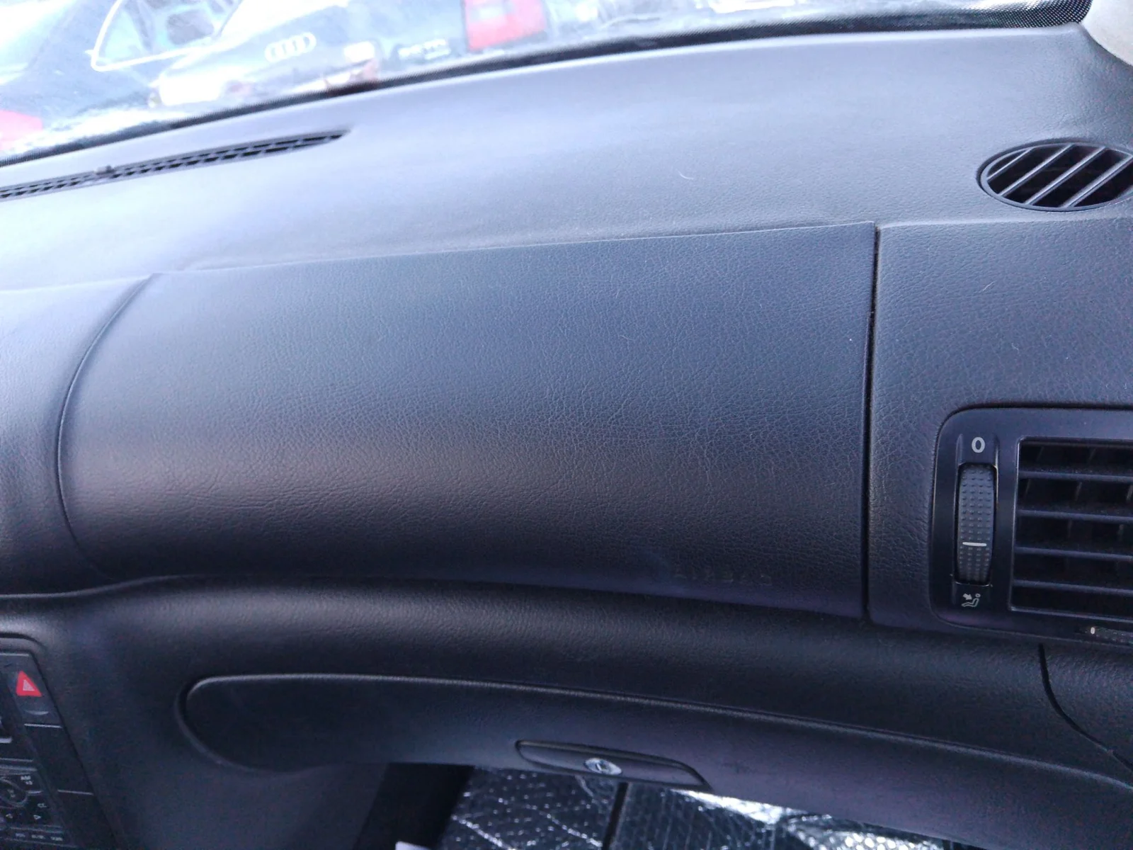 Foto de AIRBAG DELANTERO DERECHO VOLKSWAGEN PASSAT BERLINA (3B3) 1.9 TDI (131 CV / 96 KW)