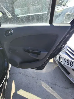 Foto de GUARNECIDO PUERTA TRASERA DERECHA OPEL CORSA D 1.2 16V CAT (Z 12 XEP / LB4) (80 CV / 59 KW)