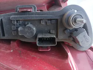 Foto de PILOTO TRASERO DERECHO CITROEN C4 BERLINA 1.6 16V HDi FAP (109 CV / 80 KW) referencia 9684504877 foto 5