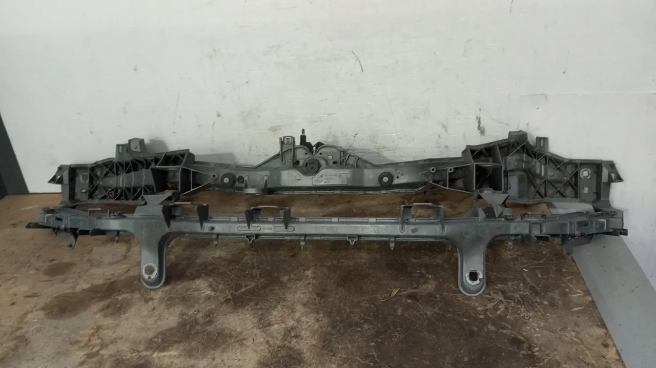 Foto de PANEL FRONTAL FORD FOCUS C-MAX (CAP)(2003) 1.6 TDCi CAT (90 CV / 66 KW) referencia 3M518B041CD