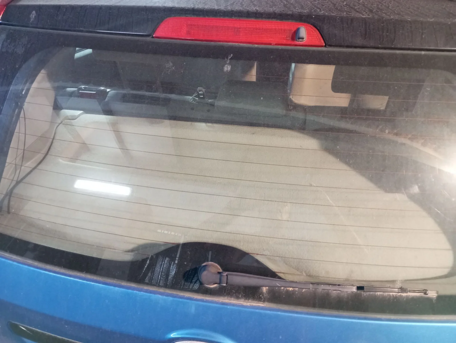 Foto de BANDEJA TRASERA FORD FIESTA (CBK) 1.25 16V CAT (69 CV / 51 KW) referencia 1816582